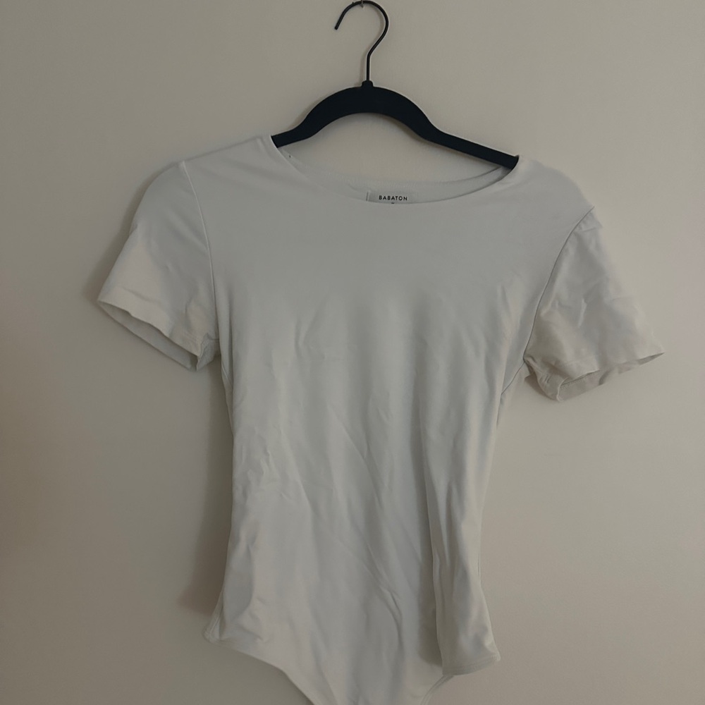 Aritzia Women's White Short Sleeve Top